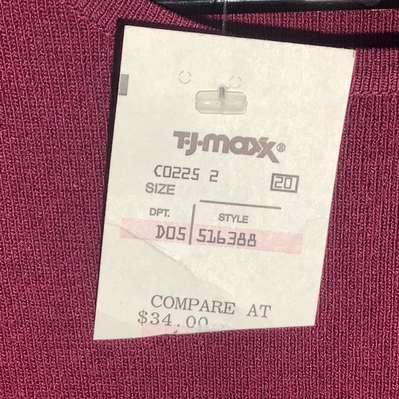 Carducci NEW - Sz S - nylon rayon blend sweater - great line design in front - Picture 4 of 5